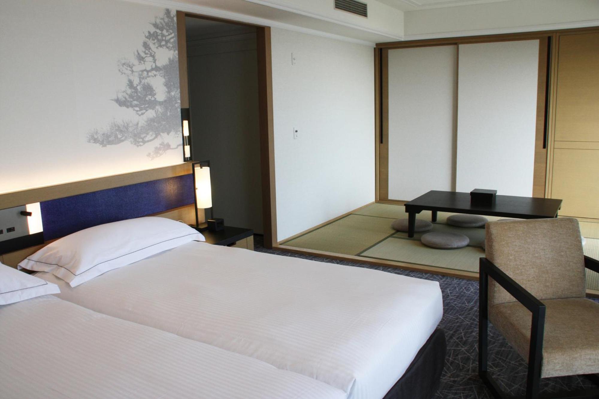 Hilton &