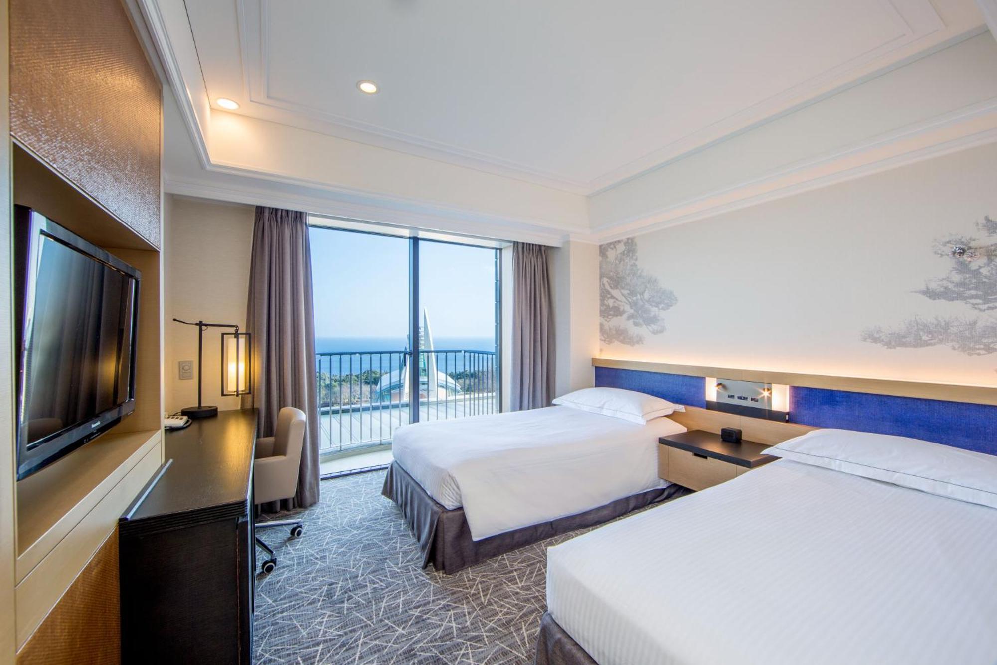 Hilton & 5*