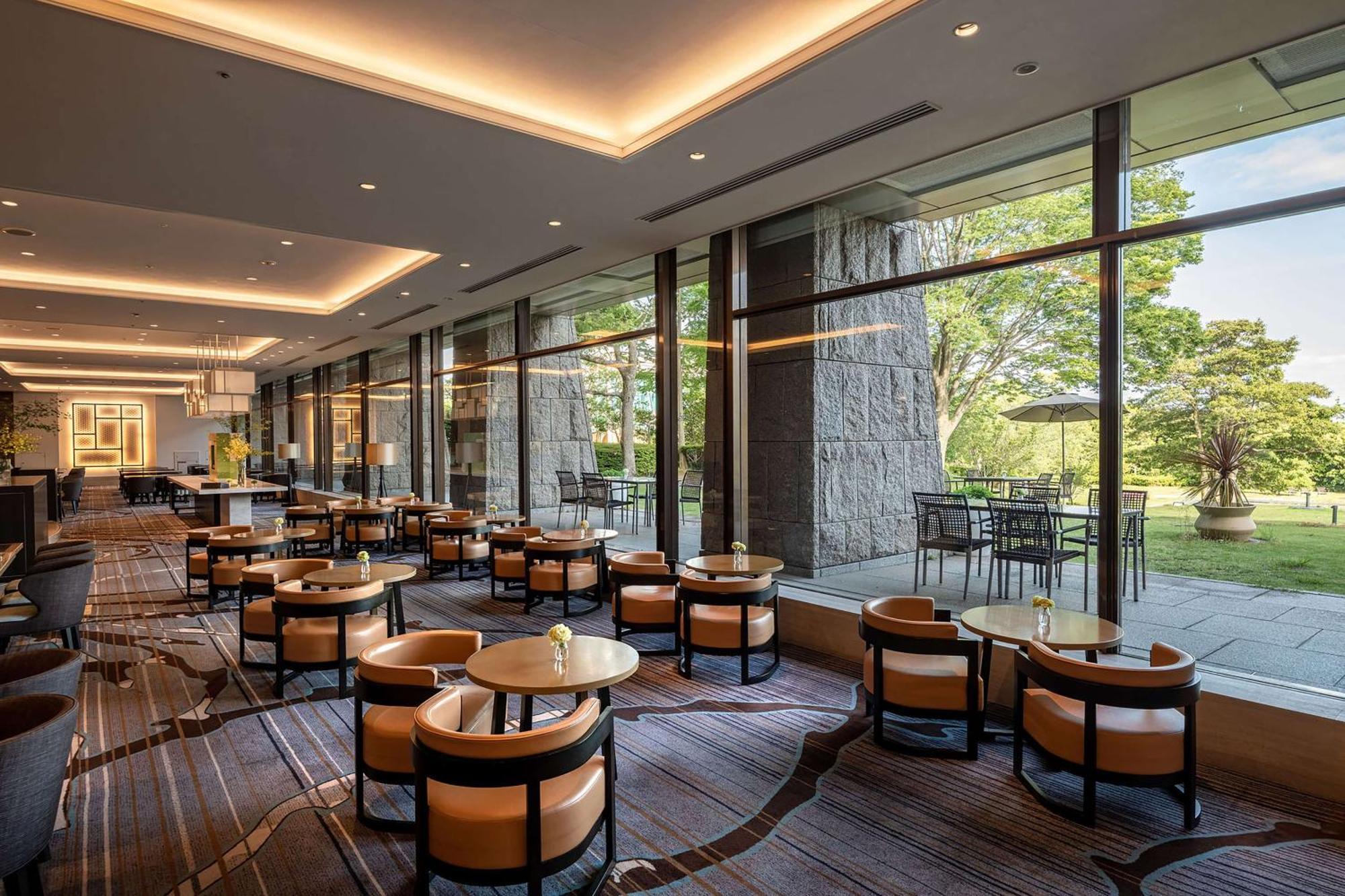 渡假村 Hilton & 5*